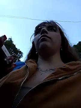 ISABELLA-01_ – Naživo XXX chat