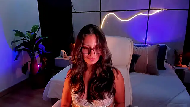 Chat XXX en directo de Gia_Mazzon