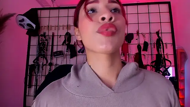 charrlotte_quinn Chat XXX live