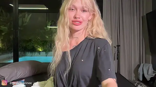 Онлайн чат XXX Golden_Aline