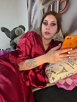 Luna1114 – Naživo XXX chat