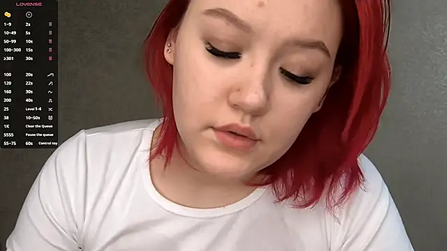 Онлайн чат XXX BigHeartMia