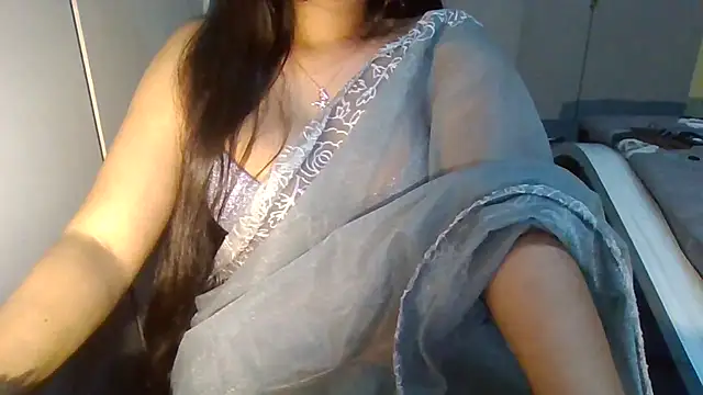 Yashika_Loves' Live XXX Chat