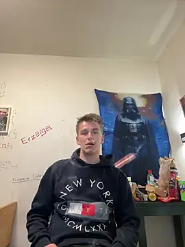 Toyjungee Live XXX-chat