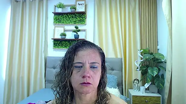 sasi_luna Live XXX-chat