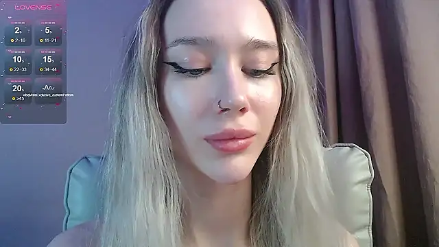 Des_ch Adlı Modelin Canlı XXX Sohbeti