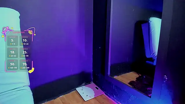 Chat +18 de KittyMadi ao vivo