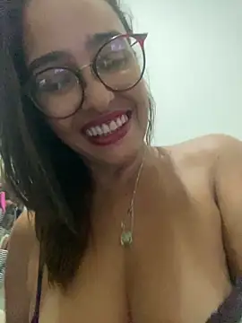 AMYBRASIL élő XXX-chatje