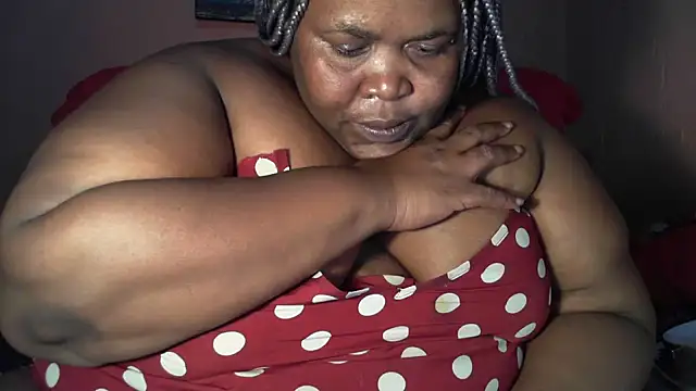 BigBellySlutty Live XXX-chat