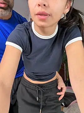 Czat XXX na żywo – Adriennesexxx