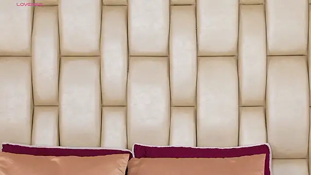 Alexa_Miss Live XXX-chat