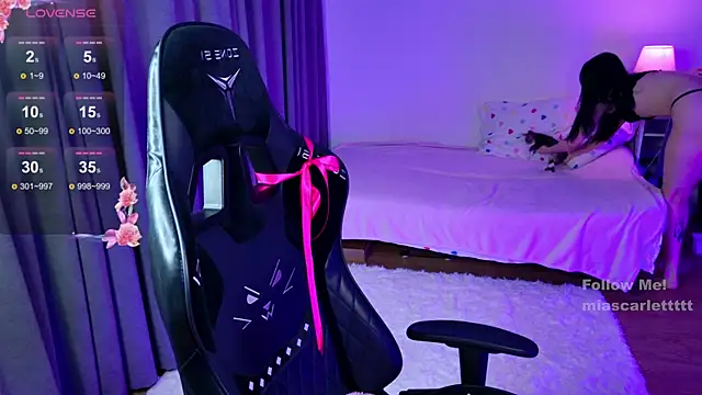 MiaScarlettt Live XXX-Chat