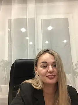 Seralunee Live XXX-Chat