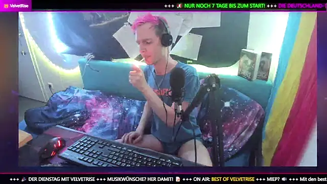 VelvetRise Chat XXX live