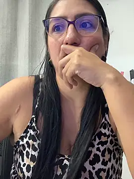 wildwhispers15 Live XXX-chat