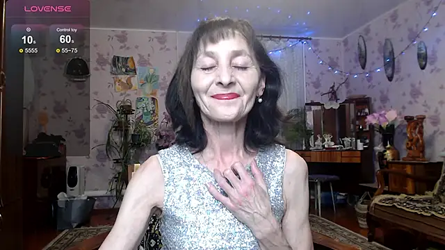 Angelina-Missteria Show in webcam