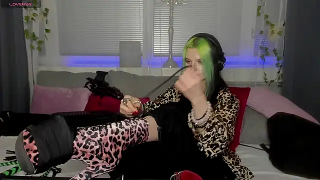 ToxicKittyy Live XXX-Chat