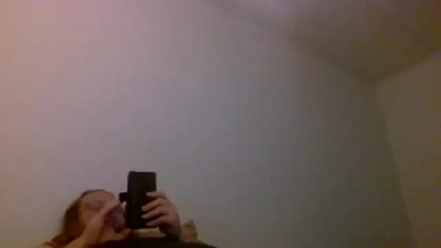 Chat +18 de Kaappi1967 ao vivo