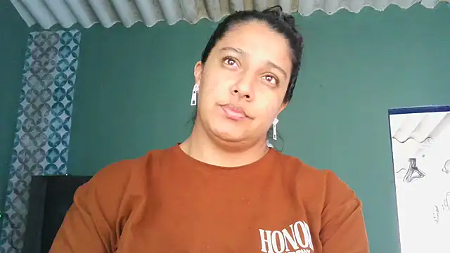 almaswan1 Live XXX-chat