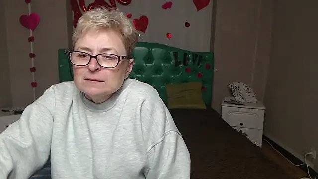 EmiliaGree Live XXX-chat