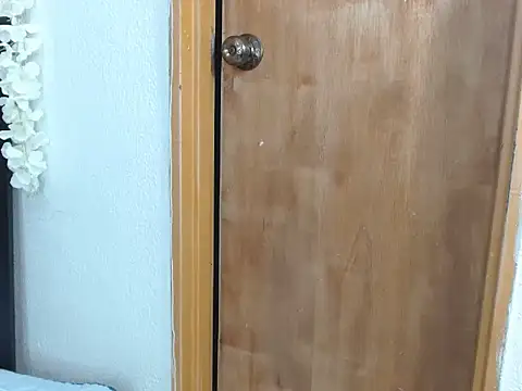 Živý XXX chat Carolinacrus001