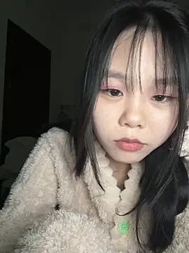 Emely-lysea's Live XXX Chat