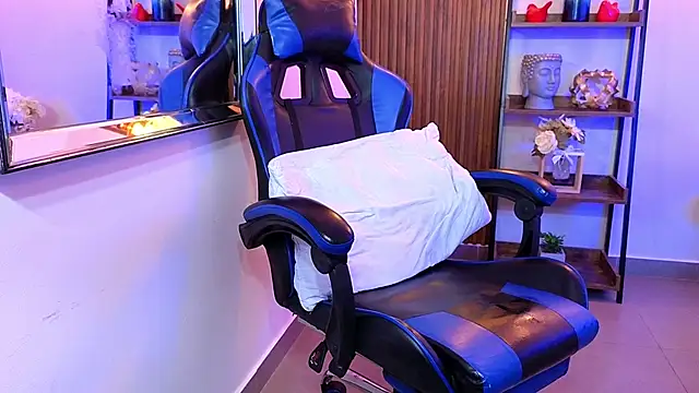 Kenya--Buhle's Live XXX Chat