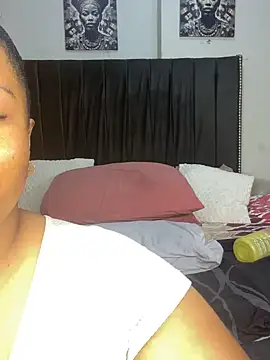 LunaCovenn's Webcam Show