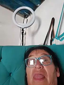 clarita_01's Webcam Show