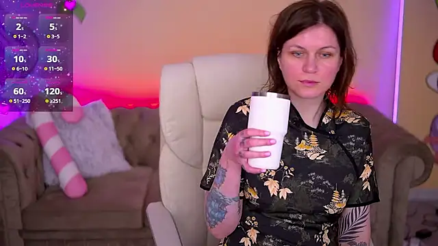 دردشة TinaMelt الجنسية المباشرة