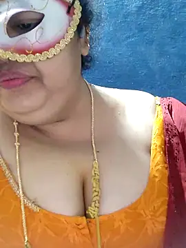 tamilthanushri élő XXX-chatje