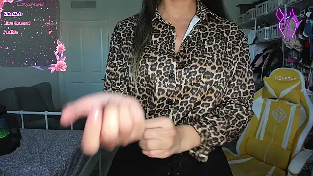 sweetbuttocks1 Live XXX-chat