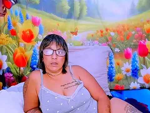 indianroxy 现场XXX聊天