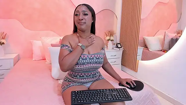 Chat +18 de gabytyara2 ao vivo