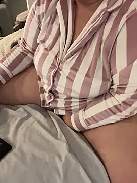 sweeti_Em Webcam Show