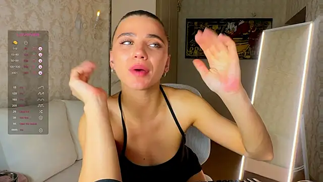 EvaHoly's Live XXX Chat