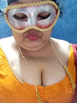 tamilthanushri Chat XXX live