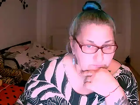 BlondyBigBoobs Chat XXX live