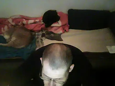 schmidtler35 live XXX chat