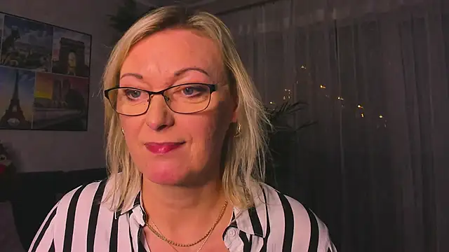 Онлайн чат XXX vanessa_chat