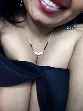 Chatroom XXX en direct de Dolly_Darling221