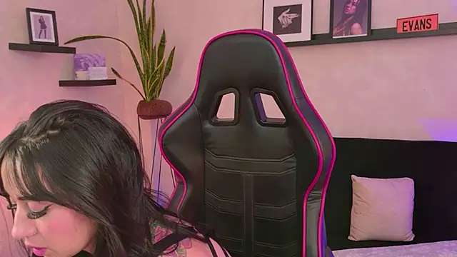 Chat XXX ao vivo de EmmyEvans1