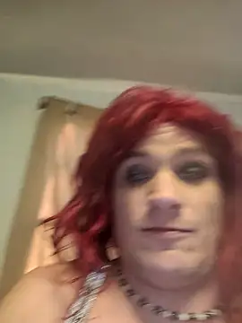 Chat +18 de MaddyC6992 ao vivo