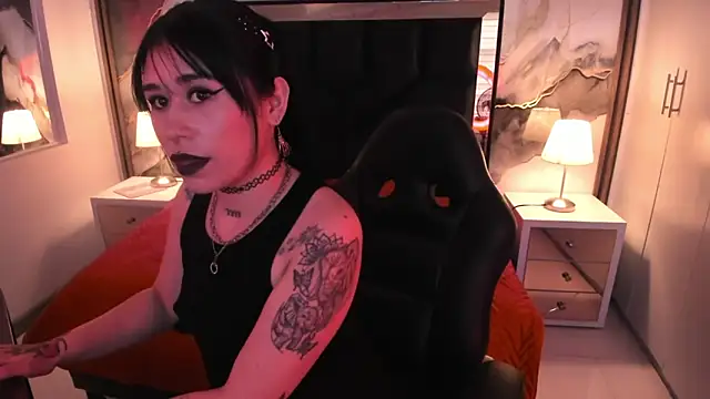 SusanVilla Adlı Modelin Canlı XXX Sohbeti