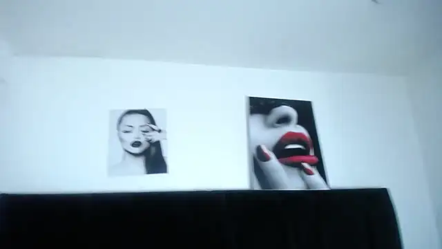 CamiilaReyes' Live XXX Chat