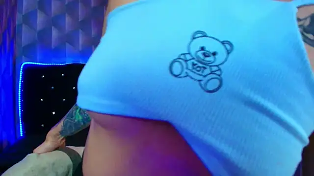 Chat +18 de LiaHarryis ao vivo