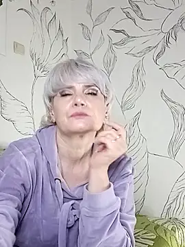 Czat XXX na żywo – Catty_Lady