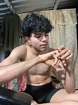 Онлайн чат XXX Axel-Mejia