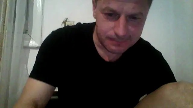 Ivan9iutt Adlı Modelin Canlı XXX Sohbeti