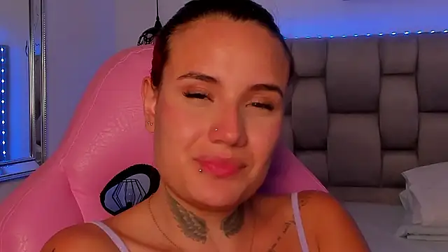 Susan-Sweet-7 Adlı Modelin Canlı XXX Sohbeti